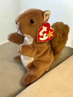 Ty Plush Squirrel in Brown and White with Ty Heart Tag